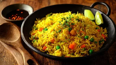 Veg Singapuri Fried Rice